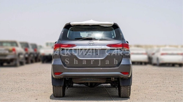 Toyota Fortuner 2.4L Diesel AT 4X4 MY2025