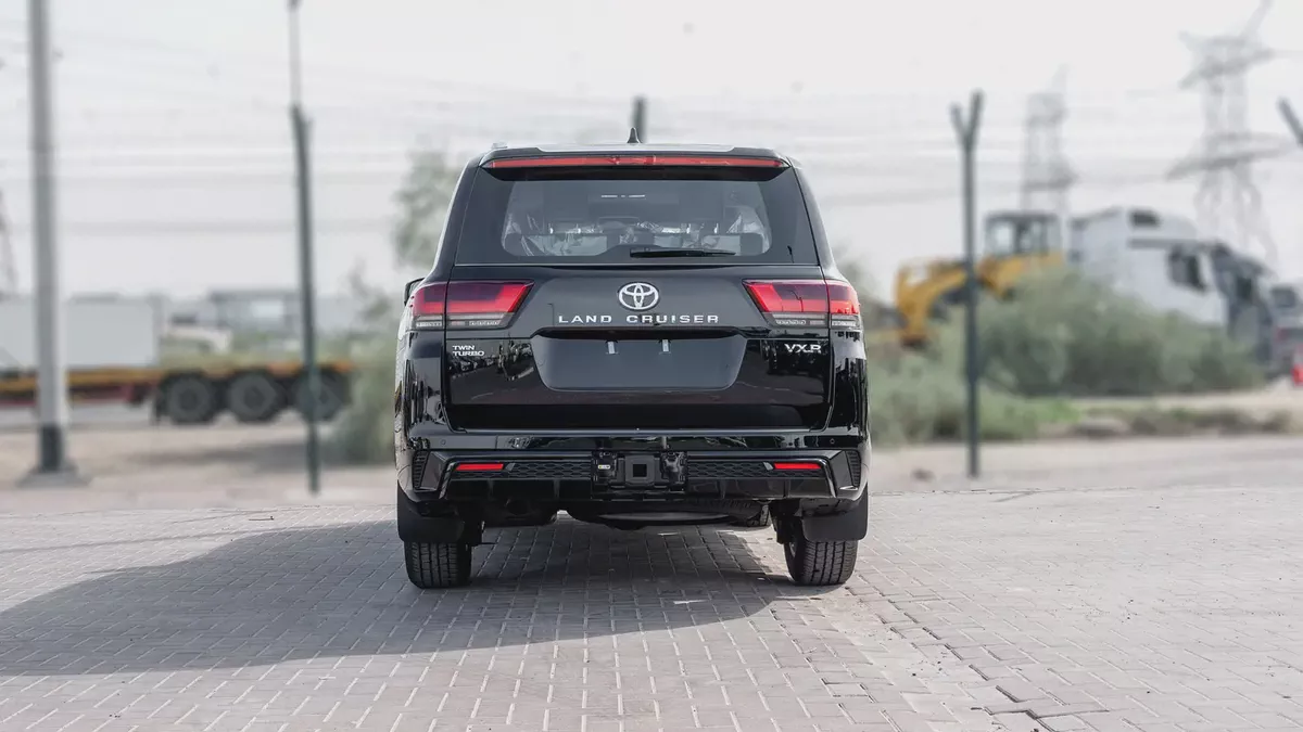2026 Toyota Land Cruiser VXR 3.5L Twin-Turbo AT Petrol (Black-Red) Omani-4-4