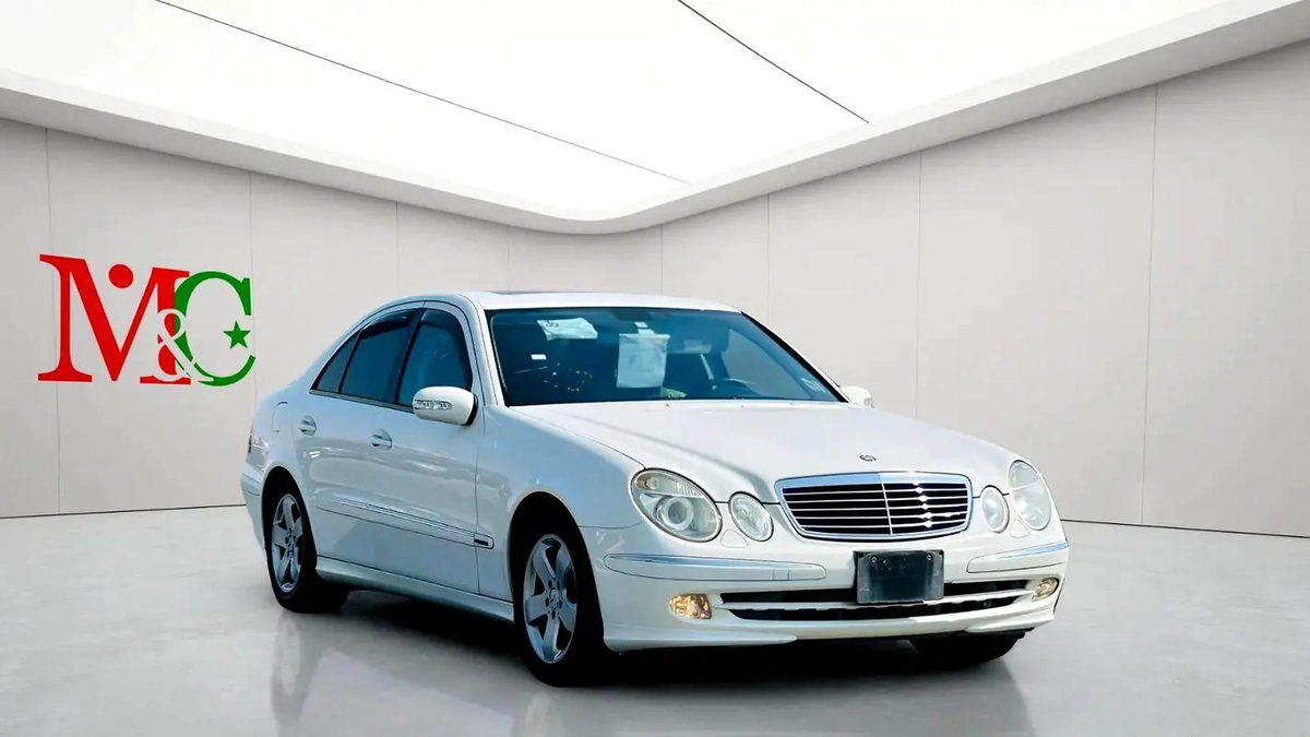 BENZ E320 | 2004 | CLEAN CAR | JAPAN IMPORT