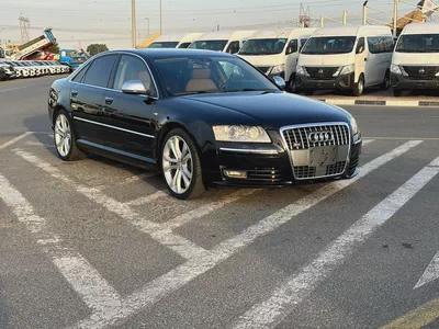 SUPER CLEAN AND POWERFULL V10 Audi S8 4.0 TFSI quattro, JAPAN IMPORTED-2