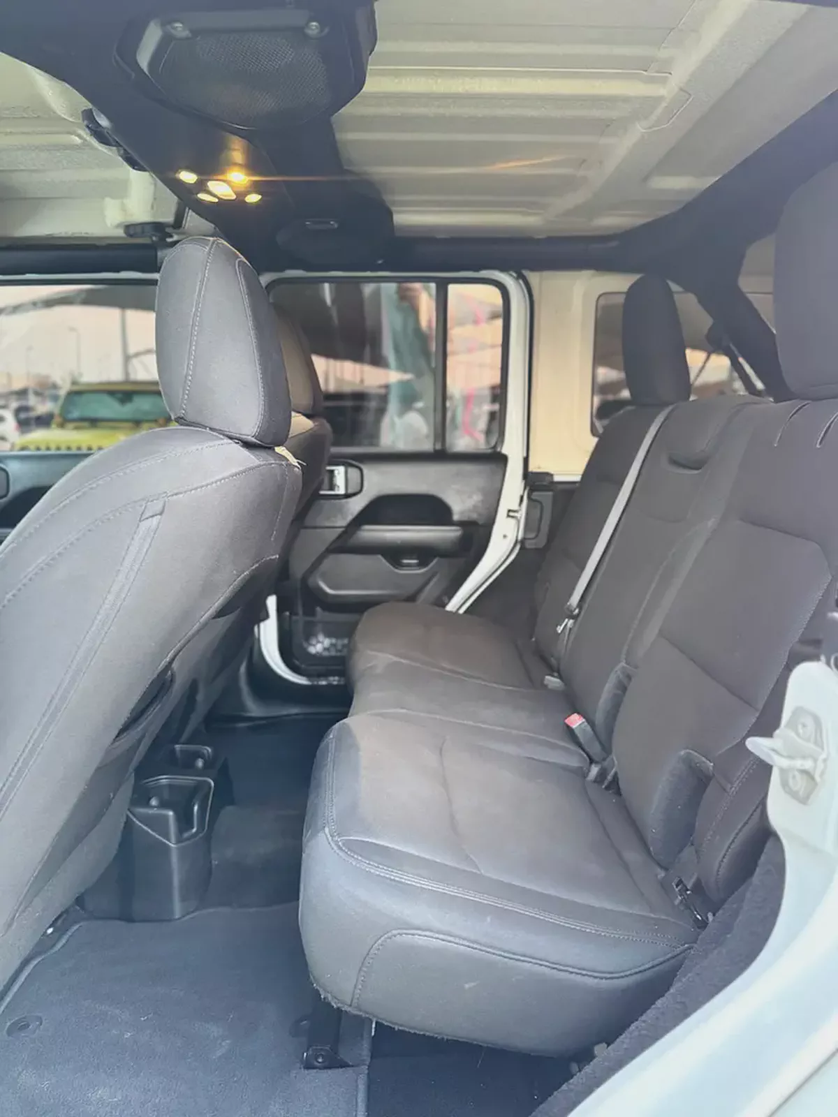 2019 Jeep Wrangler Unlimited Sahara - American Specs-8-8