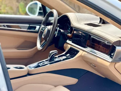 PORSCHE PANAMERA l GCC SPEC l FULL SERVICE HISTORY l UNDER WARRANTY TILL SEPTEMBER 2026 l-18