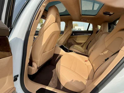 PORSCHE PANAMERA l GCC SPEC l FULL SERVICE HISTORY l UNDER WARRANTY TILL SEPTEMBER 2026 l-19