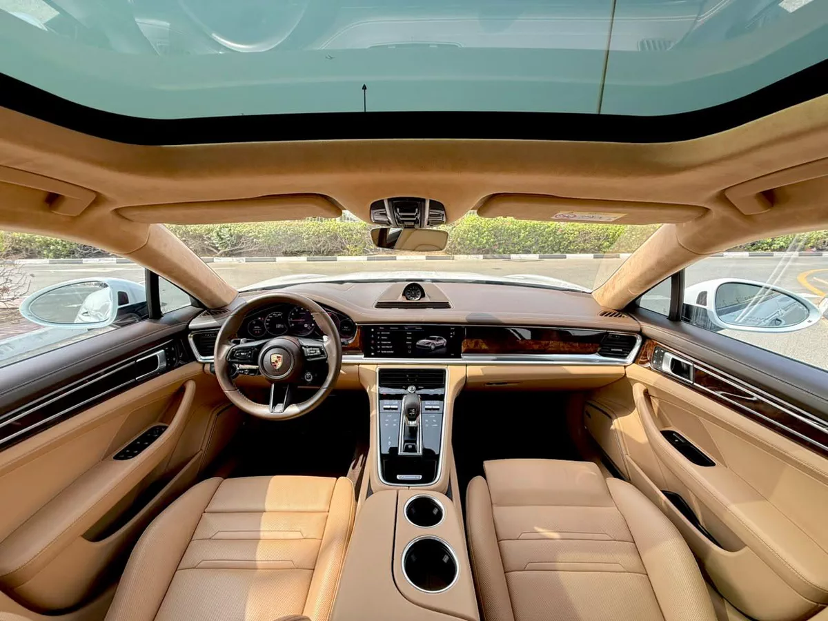PORSCHE PANAMERA l GCC SPEC l FULL SERVICE HISTORY l UNDER WARRANTY TILL SEPTEMBER 2026 l-13-13