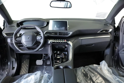 Peugeot 3008 1.6L Turbo 2025-13