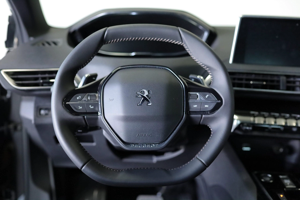 Peugeot 3008 1.6L Turbo 2025-18-18