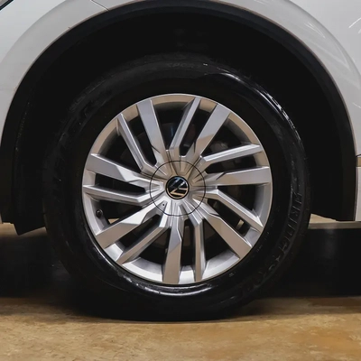 AED 2,203 p.m • 0% Downpayment • Volkswagen Touareg • 1 Year Warranty-5