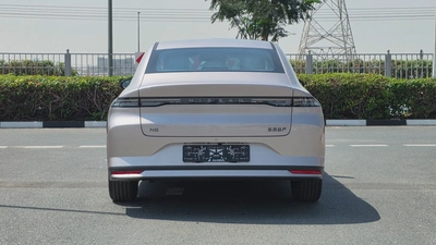 Nissan N6 180 Max (Gold White)-21