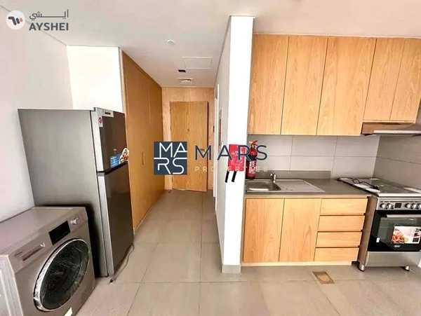 Balcony Studio | Pool | Parking | Gym
