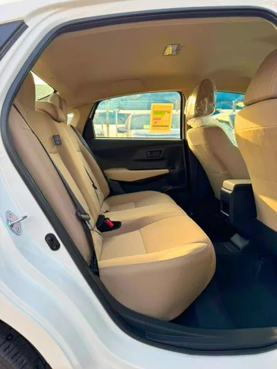 Toyota Yaris E  STANDRAD OPTION || 1.5L PETROL V4 | FABRIC SEATS | DVD | REAR PARKING SENSOR (CODE # YREO)-10