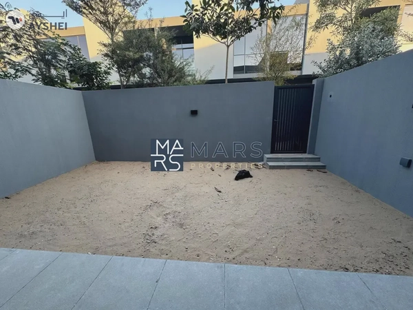 🔥Brand New Corner 3-Bedroom 🔥For Rent🔥 In Robinia