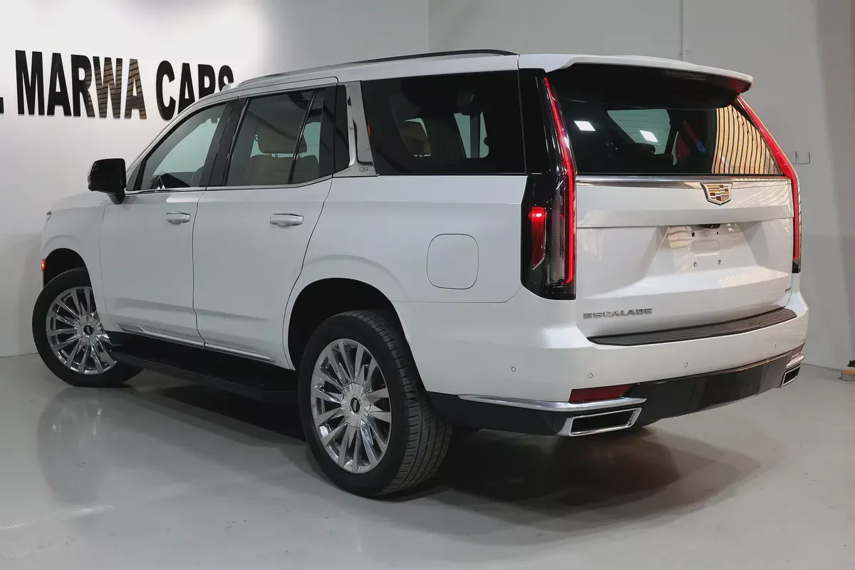 Cadillac Escalade Sport 2022 | GCC Specs | Low Mileage | Full Luxury-3-3