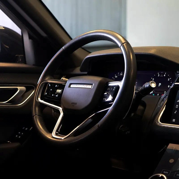 AED 3,353 pm • 0% Downpayment • Range Rover Velar P250 S • 1 Year Warranty