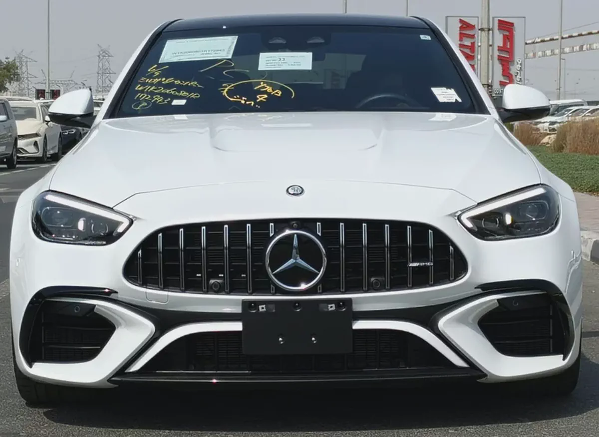 BENZ C63s | E PERFORMANCE | 2024 | WITH ONLY | 4573 KM | 5 A GRADE | JAPAN IMPORT | CLEAN TITLE-2-2