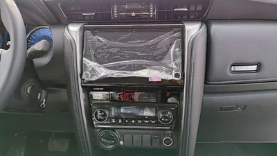 Toyota Fortuner EXR Toyota Fortuner / 2.4L V4 Diesel /  Climate Control / Only for Africa Special Price-14