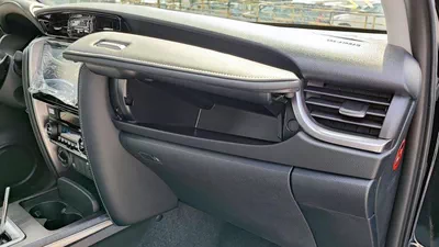 Toyota Fortuner EXR Toyota Fortuner / 2.4L V4 Diesel /  Climate Control / Only for Africa Special Price-15