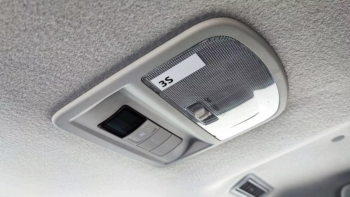 Toyota Fortuner EXR Toyota Fortuner / 2.4L V4 Diesel /  Climate Control / Only for Africa Special Price-16-0