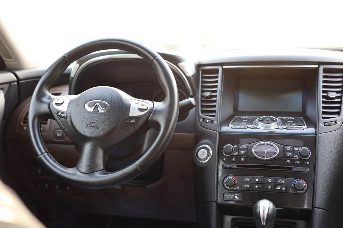 Used Infiniti QX70 3.7L Excellence 2016