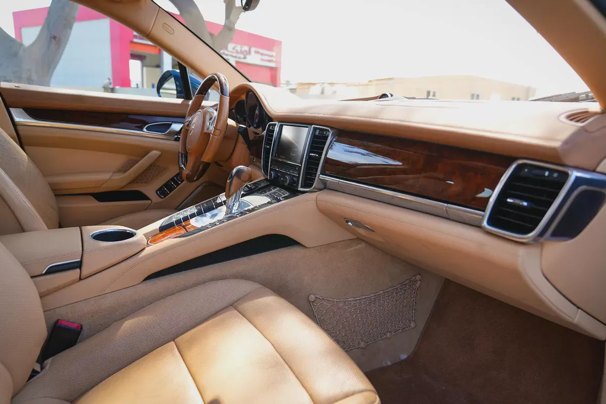 PORSCHE PANAMERA 4S 2012!! GCC SPECS!! FULL SERVICE HISTORY-15-15