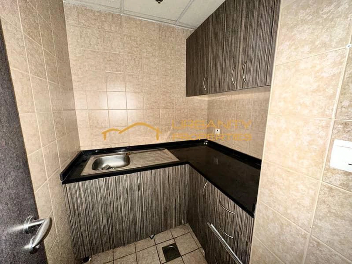 Fully Fitted Office at The Regal Tower - 262k AED-3-3