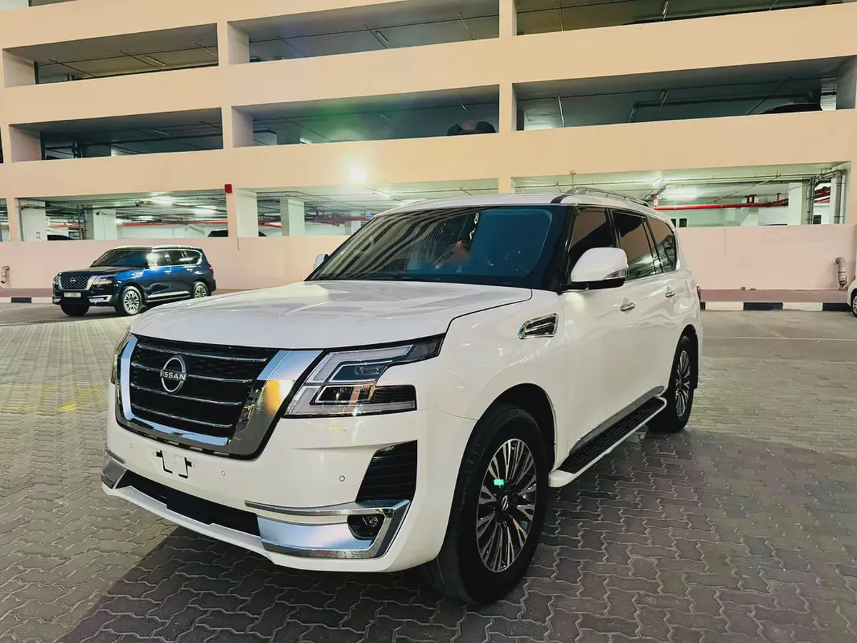 Nissan Patrol 2020 LE Platinum - GCC Specs - Cash, Bank with zero Dp & Without bank-1-1