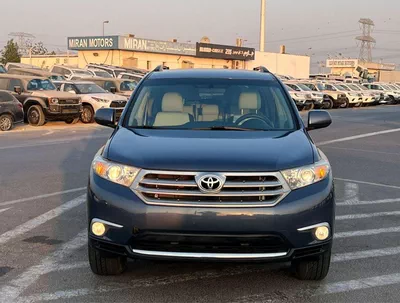 Toyota Highlander  2013 Toyota Highlander MidOption - 2 .7L V4-  Rear Camera - 7 Leather Seats-2