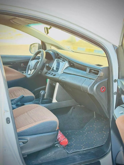 Toyota Innova 2019 cash, Bank  Inhouse Finance availble GCC Specs-2