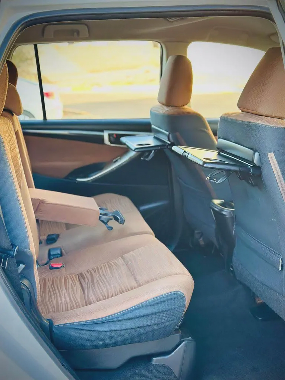 Toyota Innova 2019 cash, Bank  Inhouse Finance availble GCC Specs-3-3