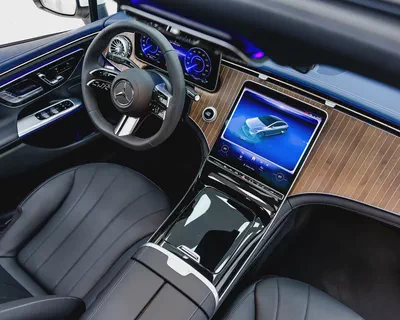 MERCEDES EQE 500 4MATIC - BRAND NEW  - CHINESE SPEC - 2025-9