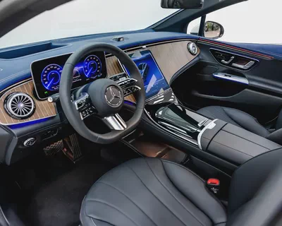 MERCEDES EQE 500 4MATIC - BRAND NEW  - CHINESE SPEC - 2025-8