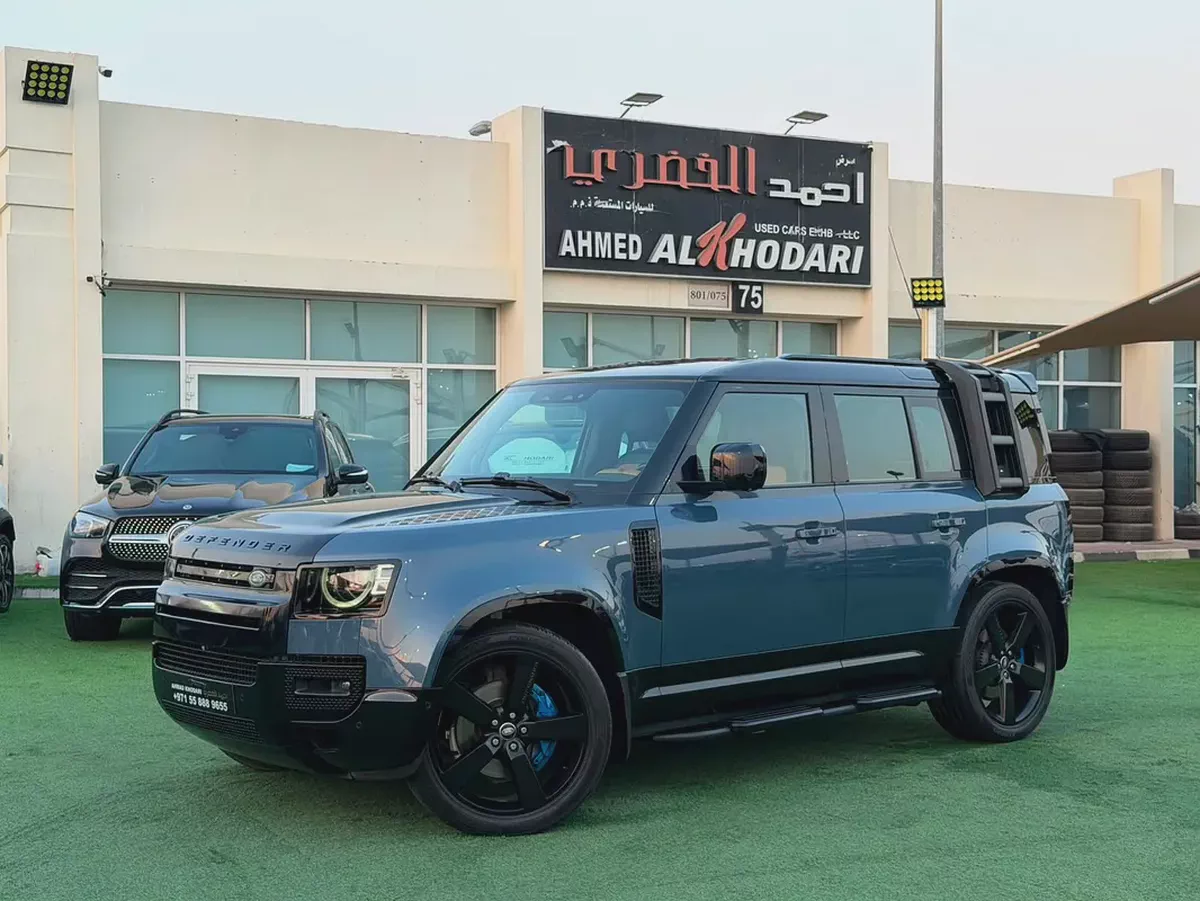 (2022) LAND ROVER DEFENDER //P400// GCC FULL OPTION -EXCELLENT CONDITION-