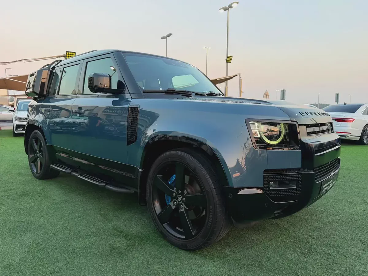 (2022) LAND ROVER DEFENDER //P400// GCC FULL OPTION -EXCELLENT CONDITION--3-3