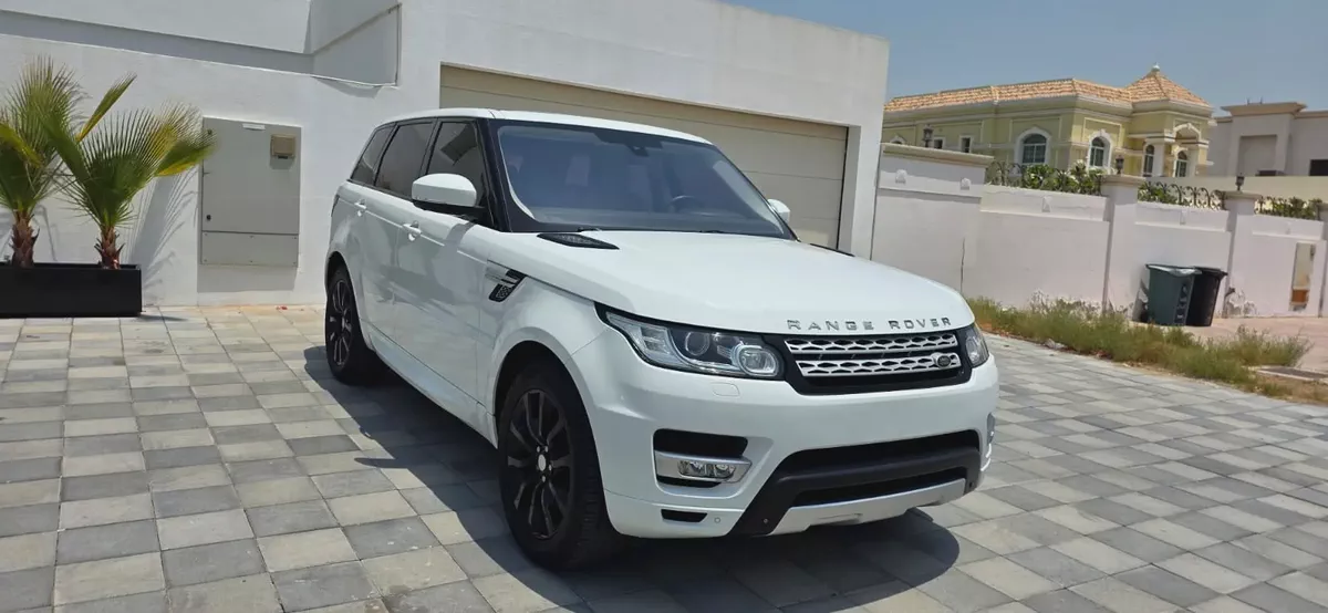 2015 Range Rover Sport HSE Supercharge-Excellent Condition-Full Service History