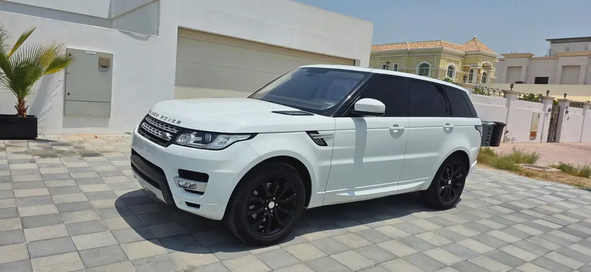 2015 Range Rover Sport HSE Supercharge-Excellent Condition-Full Service History-1-1