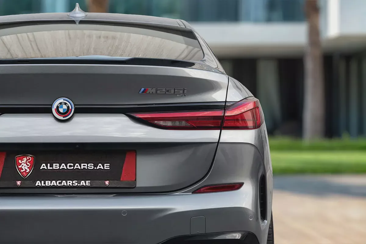 2,742 P.M |  M235i xDrive | 0% Downpayment | Agency Maintained-5-5