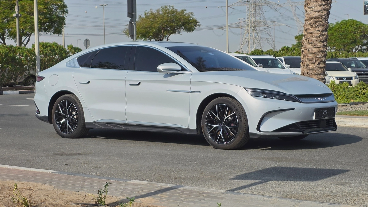 BYD HAN Platinum (White 4k)