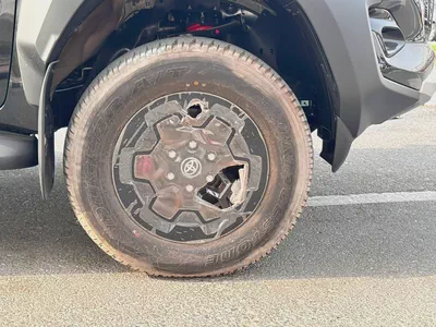 2025 TOYOTA Hilux Dcab 4x4 2.8L GR-S W/RADAR BRAND NEW 0KM-17
