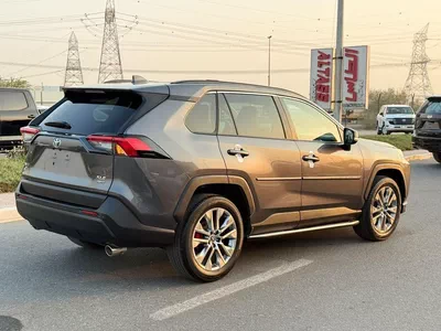 Toyota RAV4 XLE premium 2.5L-2