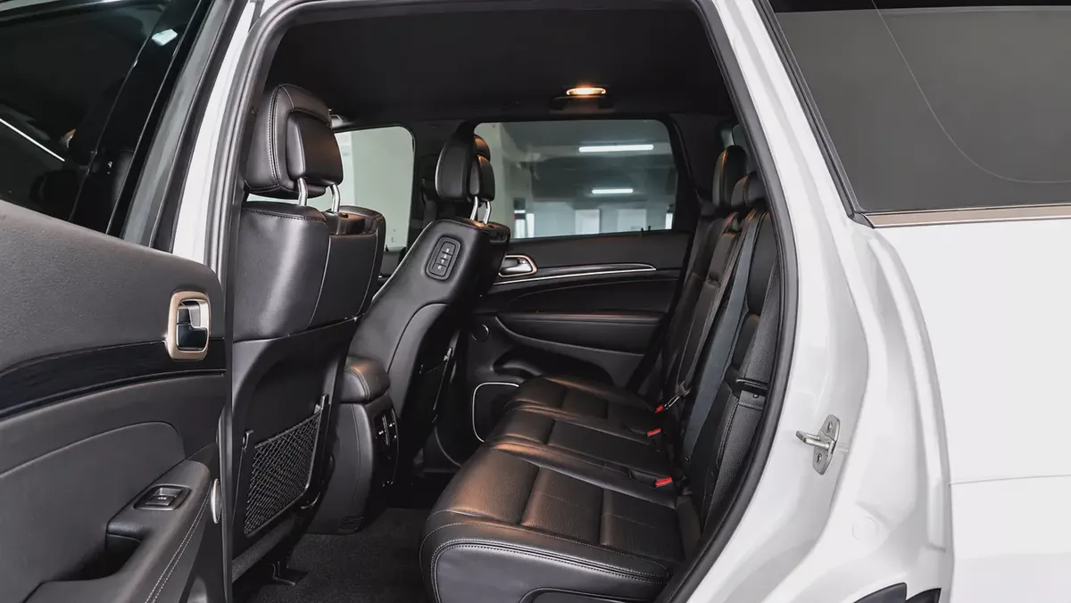 Jeep Grand Cherokee Summit 2015 GCC Specs-15-15