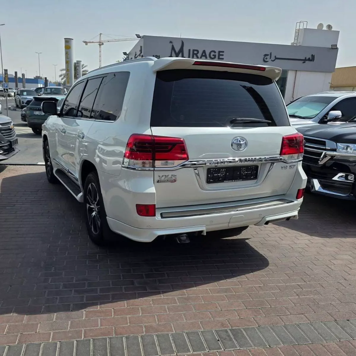 Toyota Land Cruiser VXR V8 5.7 GRAND TOURING-7-0