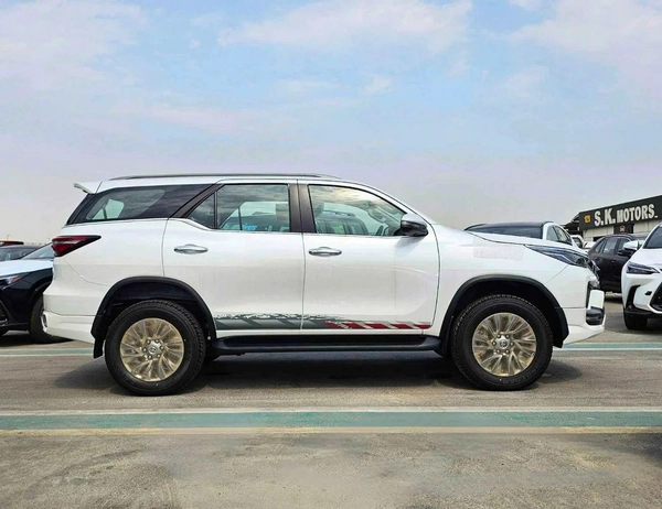 Toyota Fortuner SR5 ADVENTURE | 4.0L V6 PETROL | FRONT PWR SEATS | PUSH START | (CODE # F6HA)