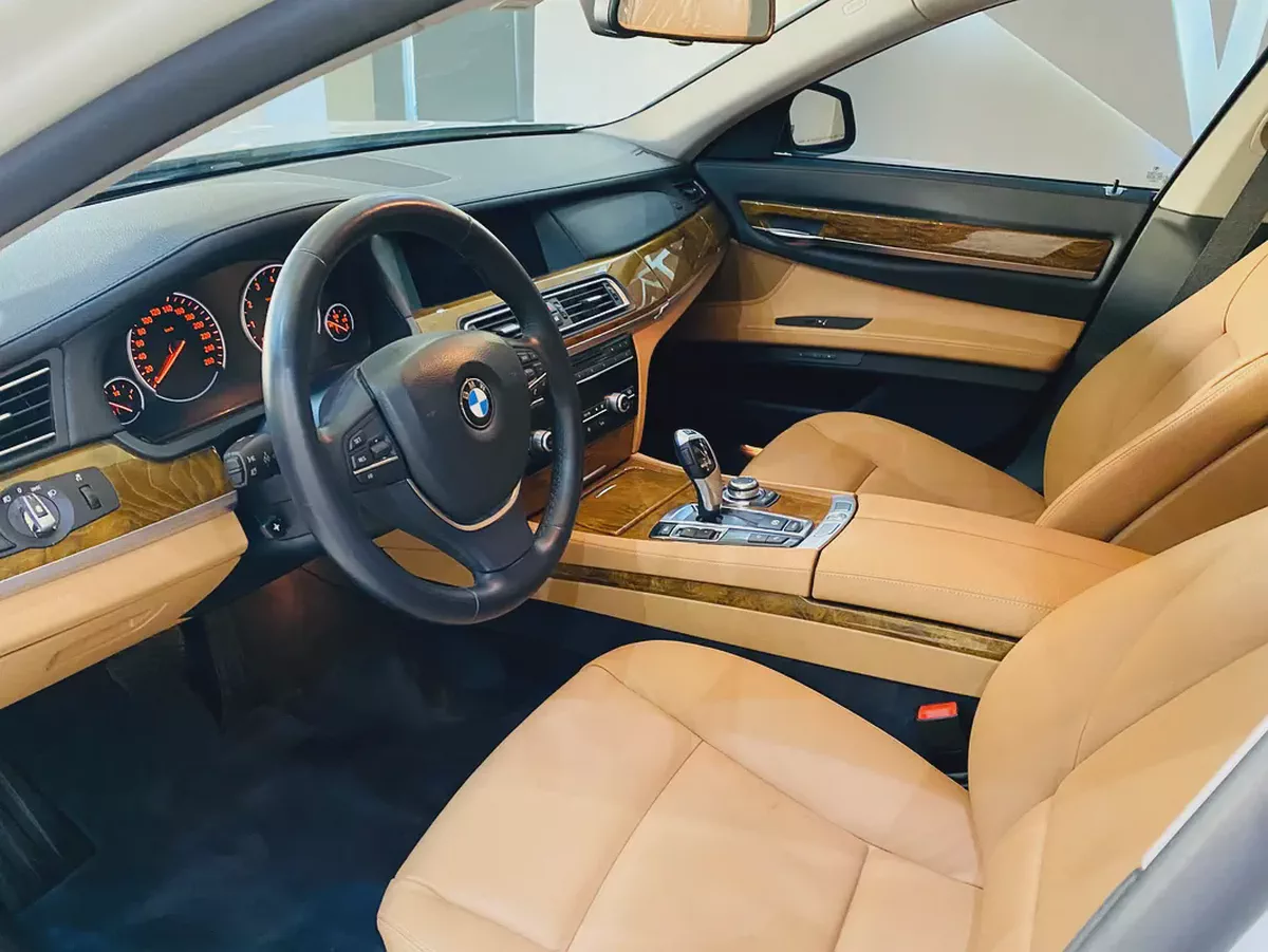 للبيع BMW 739LI موديل 2012 مواصفات خليجية 25000 km-16-16