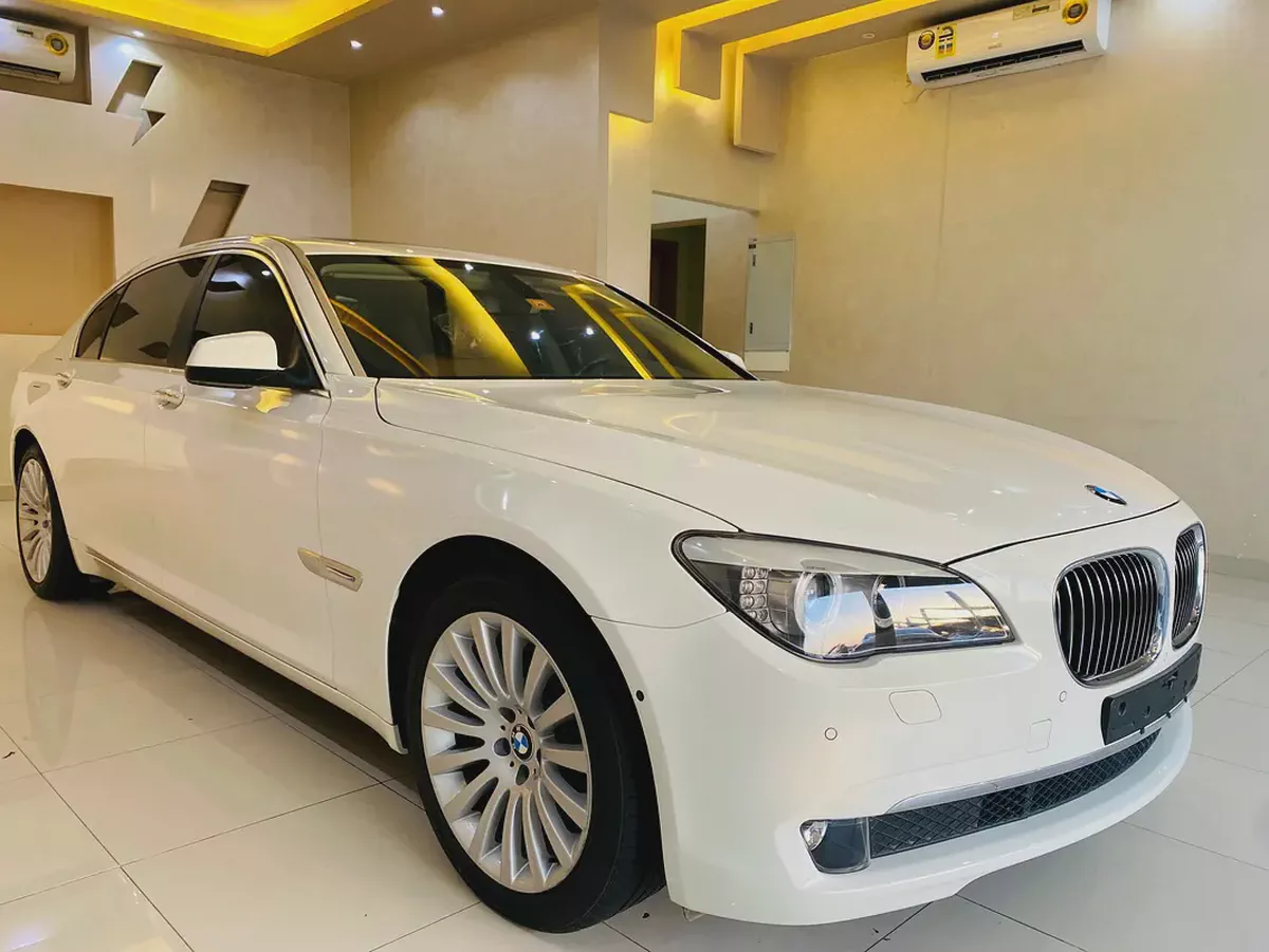 للبيع BMW 739LI موديل 2012 مواصفات خليجية 25000 km-1-1