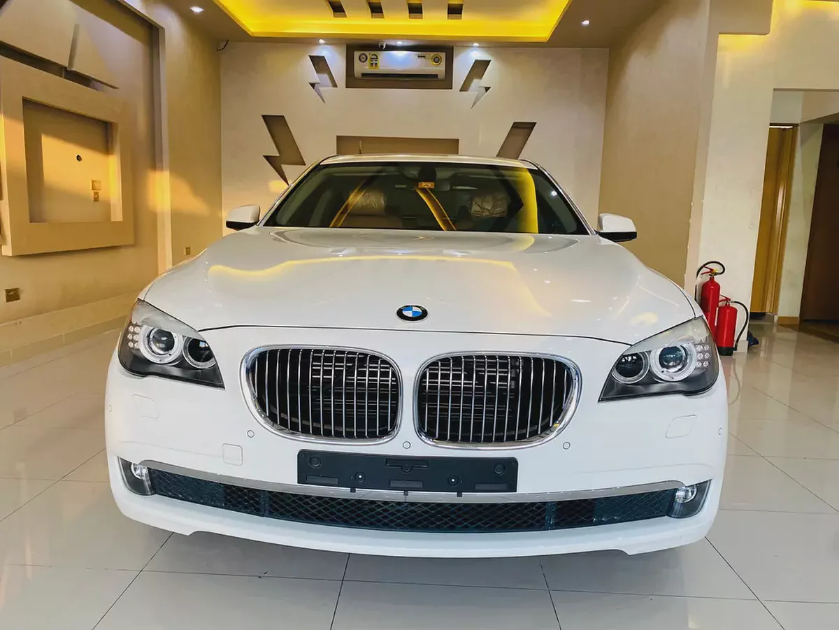 للبيع BMW 739LI موديل 2012 مواصفات خليجية 25000 km-5-5