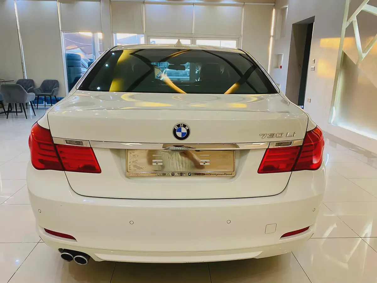 للبيع BMW 739LI موديل 2012 مواصفات خليجية 25000 km-8-8