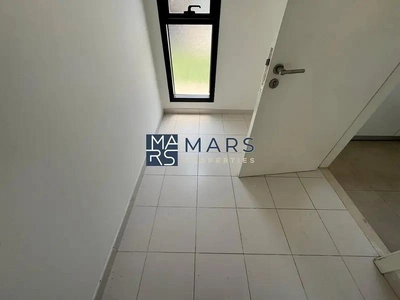 End Unit Villa With Study Room in Excellent Community-12