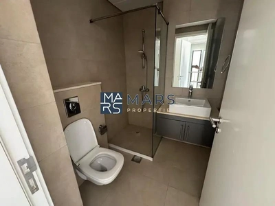 End Unit Villa With Study Room in Excellent Community-3