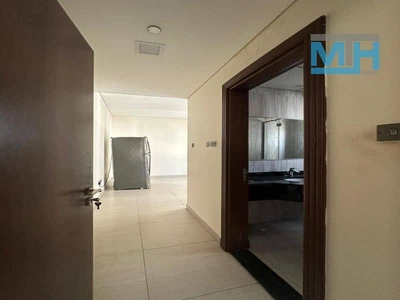 Yasmeen Building, Al Jaddaf, Dubai-8