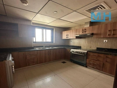Yasmeen Building, Al Jaddaf, Dubai-3