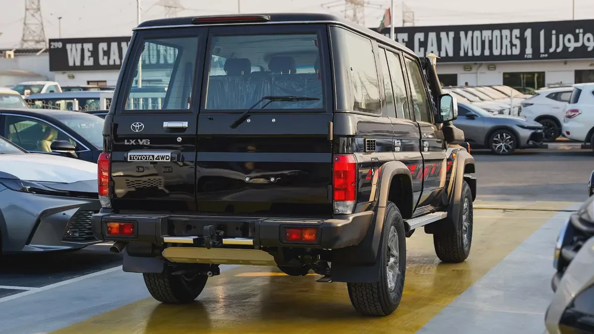 Toyota Land Cruiser 70 Series LC 76 Base 2026 GCC Specs-4-4